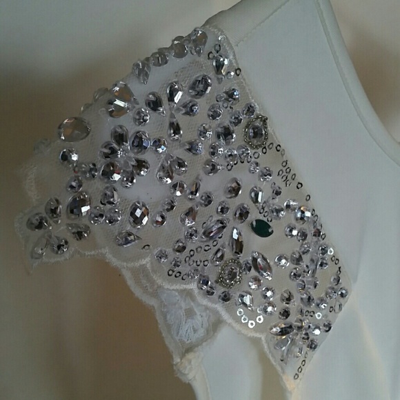 Dress - Picture 3 of 4