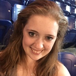 Meet your Posher, Abby