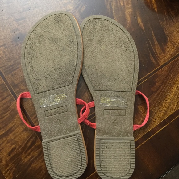 Shoes - Picture 2 of 3
