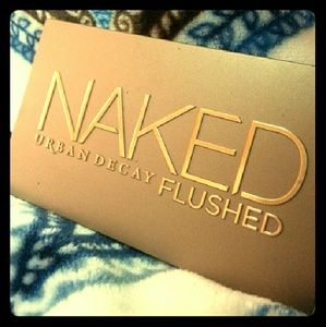Urban Decay Naked Flushed Palette