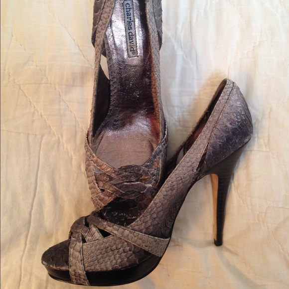 Charles David snakeskin platforms - Picture 1 of 4