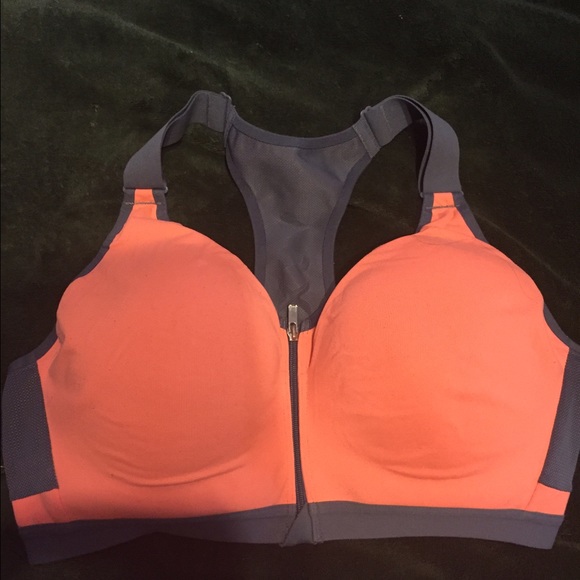 VS sports bra
