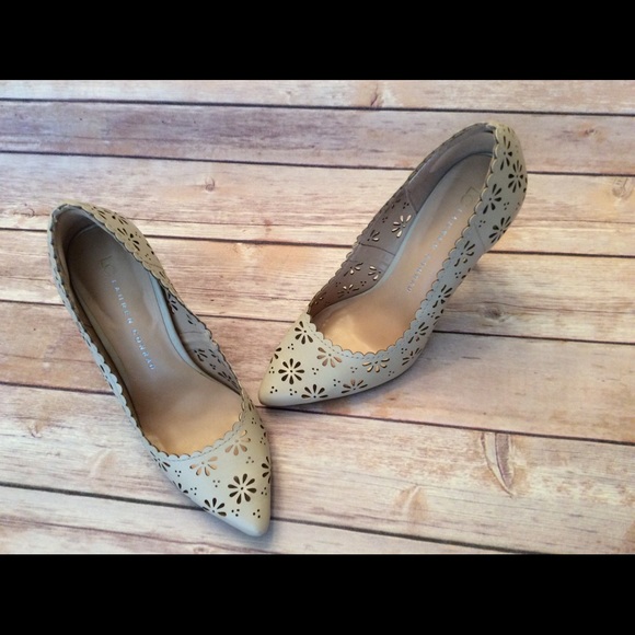 LC * Lauren Conrad Floral Pumps
