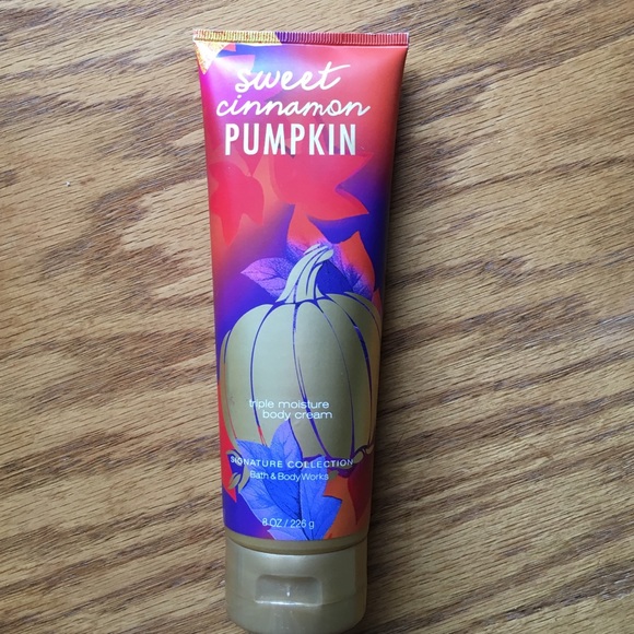 Sweet Cinnamon Pumpkin triple moisture body cream
