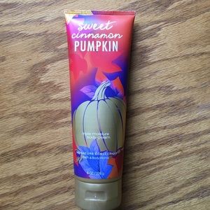Sweet Cinnamon Pumpkin triple moisture body cream