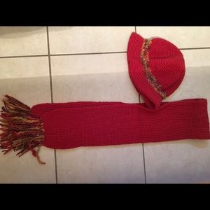 Scarf and hat.