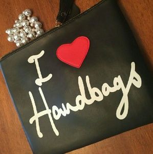 I love handbags clutch