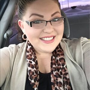 Meet your Posher, Amber