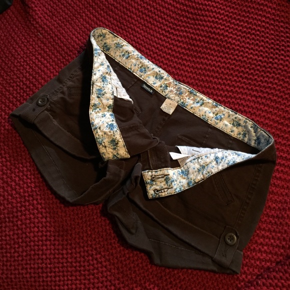 Cute Brown Shorts -- Size 9