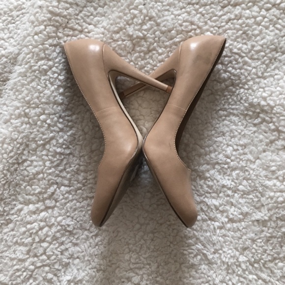 Nude Aldo heels