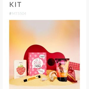 Posh To Meet You SS16