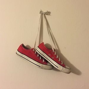 red converse