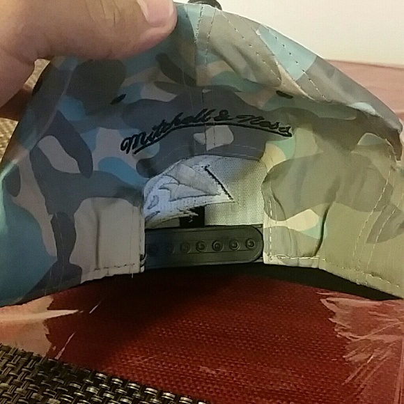 Snapbacks - Picture 2 of 4