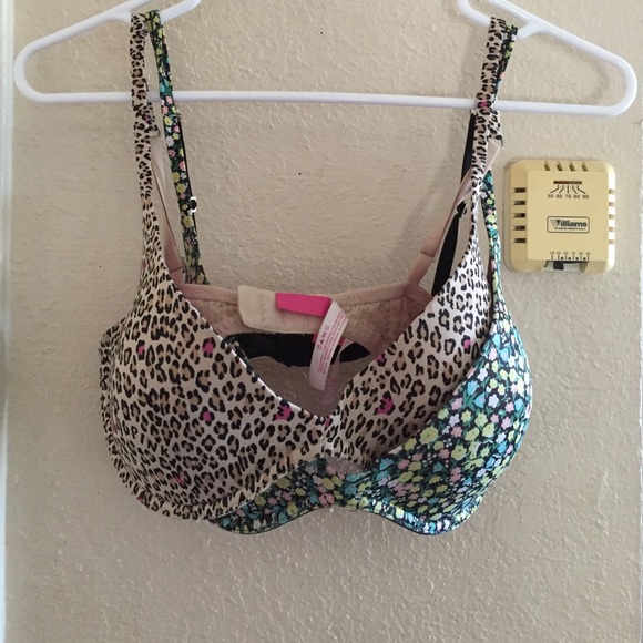 Set of 2 bras