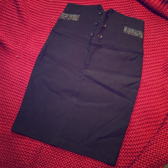 Never Worn Black Pencil Skirt -- Size Medium