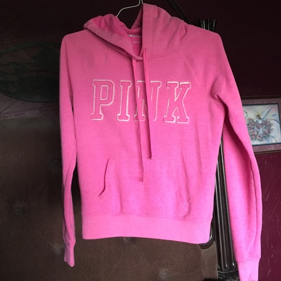 VS PINK pullover