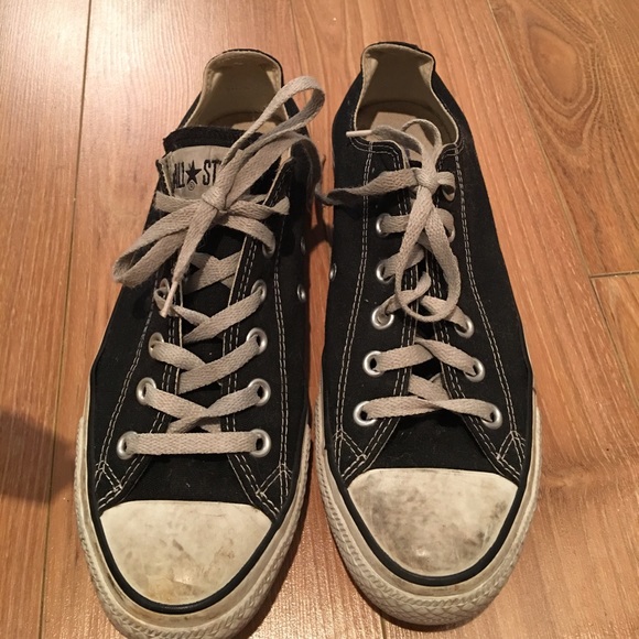 Converse Black Low Top