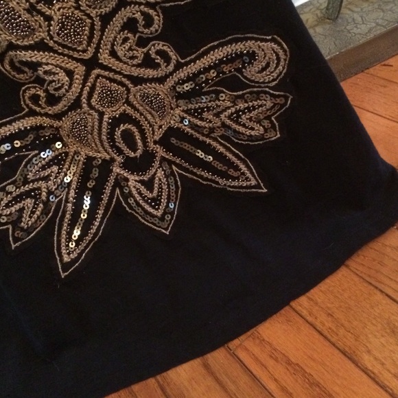 🚫 Included in bundle 🚫Embellished racerback tank - Picture 2 of 4