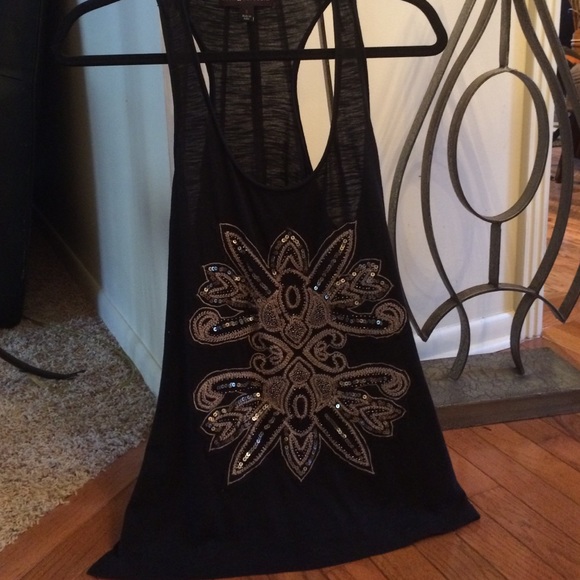 🚫 Included in bundle 🚫Embellished racerback tank - Picture 3 of 4