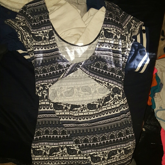 Open Back Shirt - Picture 3 of 3