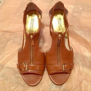 Michael Kors tan wedges