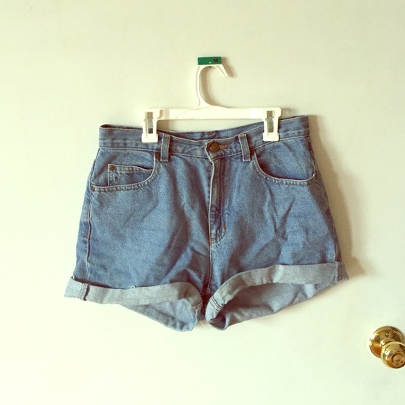 HIGH RISE JEAN SHORTS