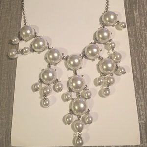 Beautiful bubble necklace with pearls