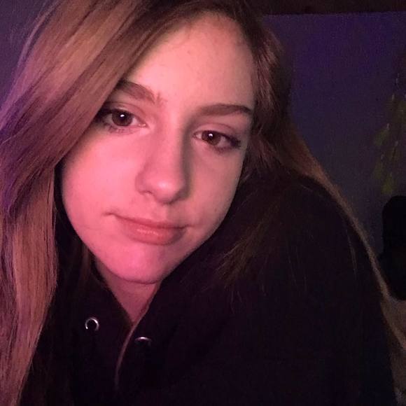 Meet your Posher, Jade - Picture 1 of 1