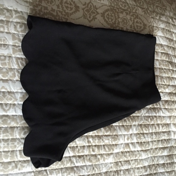 PEDAL SHORTS
