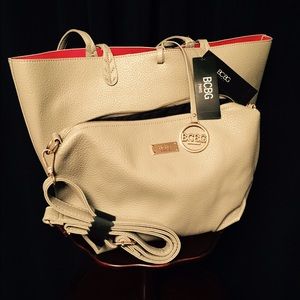 💗 NWT BCBG REVERSIBLE BAG SET💗