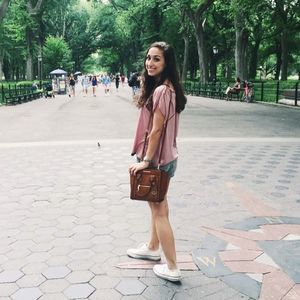 Meet your Posher, Lauren