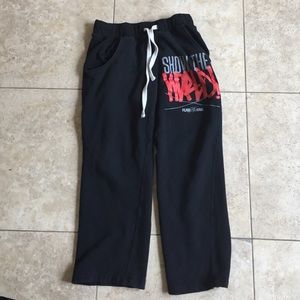 FLAG NOR FAIL SHOW THE WORLD sweats size S