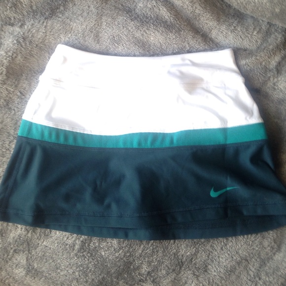Dri-fit Nike tennis skirt.