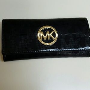 Black Michael Kors Wallet