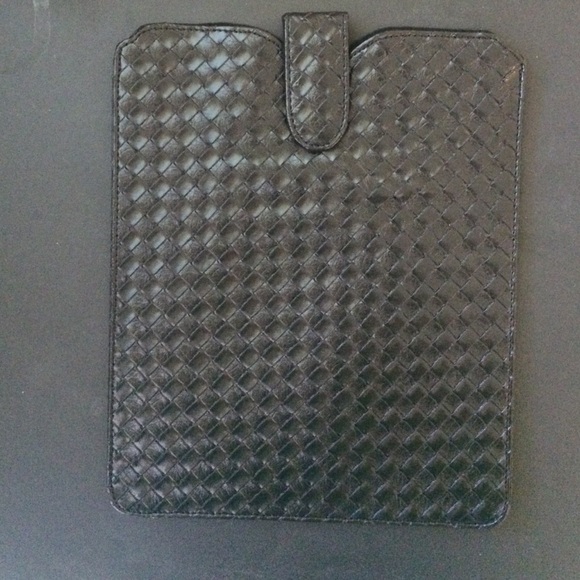 ❗️SALE❗️Chic I pad case