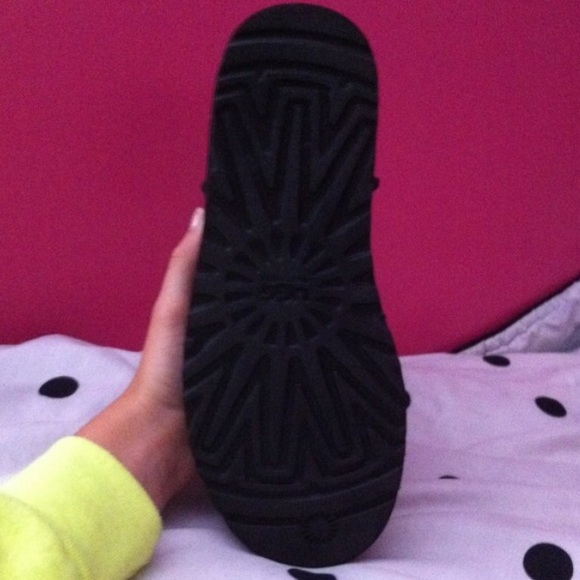 Black sequin uggs