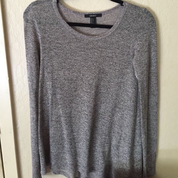 Forever 21 gray sweater top size small