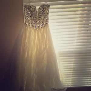 Prom dress