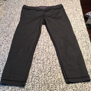 Lulu lemon cropped yoga pants