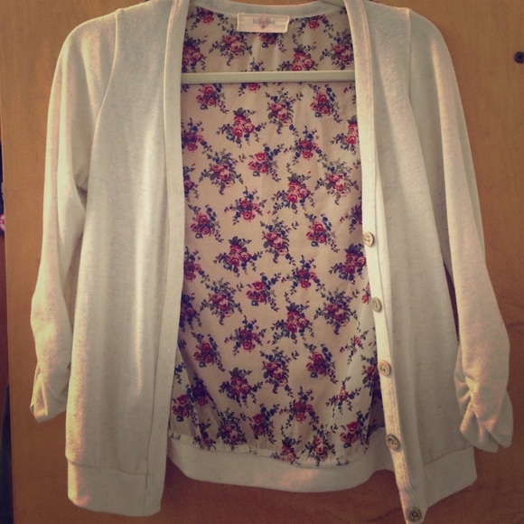blushed Floral Lace Back Cardigan