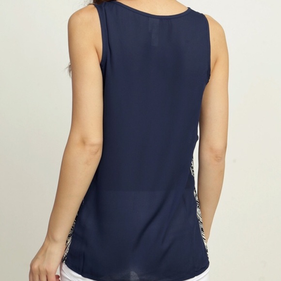 Last One! Navy Sheer Tank - Picture 2 of 2