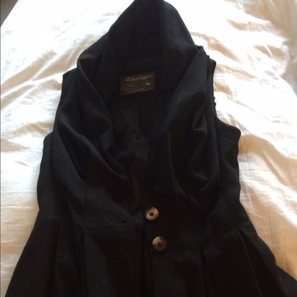 All saints vest