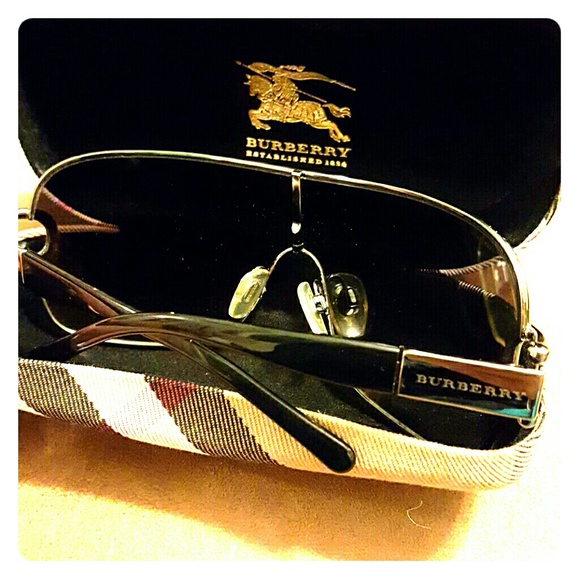 Burberry Moto sunglasses. main image 3