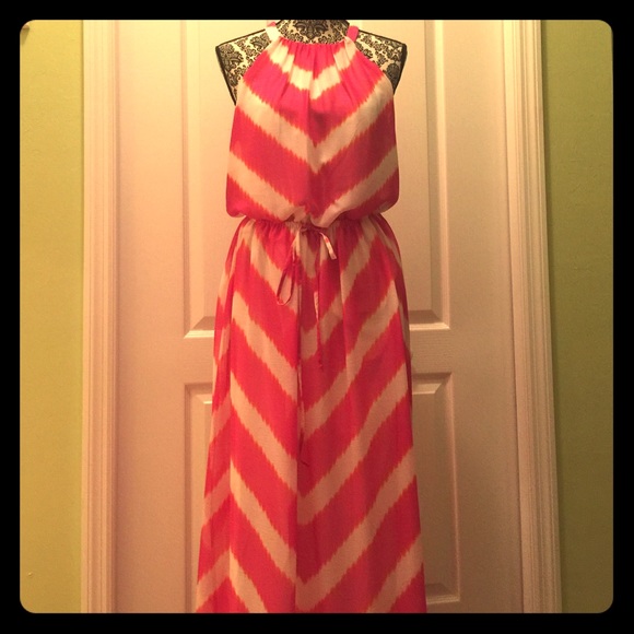 🎀 Vince Camuto Pink Orange and White Maxi Dress
