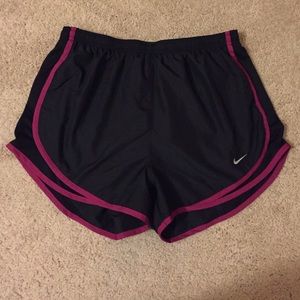 Nike women's medium athletic shorts