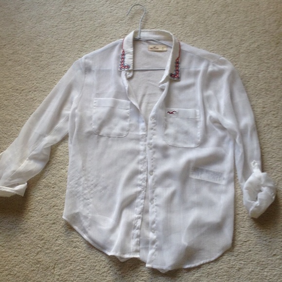 Shirt hollister never worn 💕💕