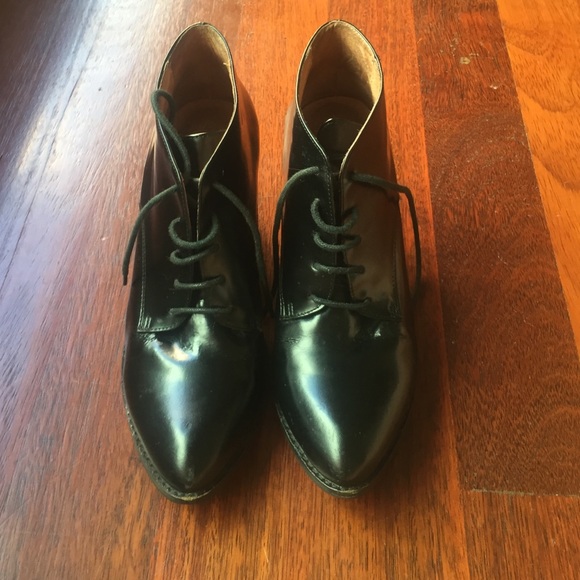 Adorable Jeffrey Campbell lace up ankle boots