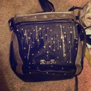 ‼️ miss me cross body purse‼️
