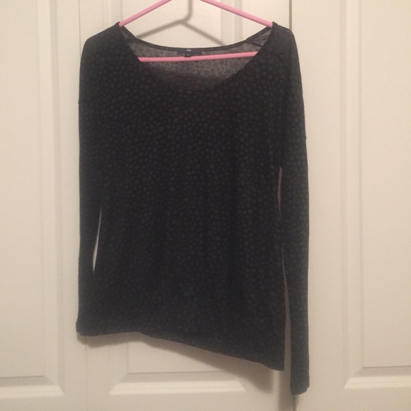 Black with grey dots t-shirt