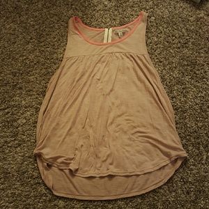 Pink tank top